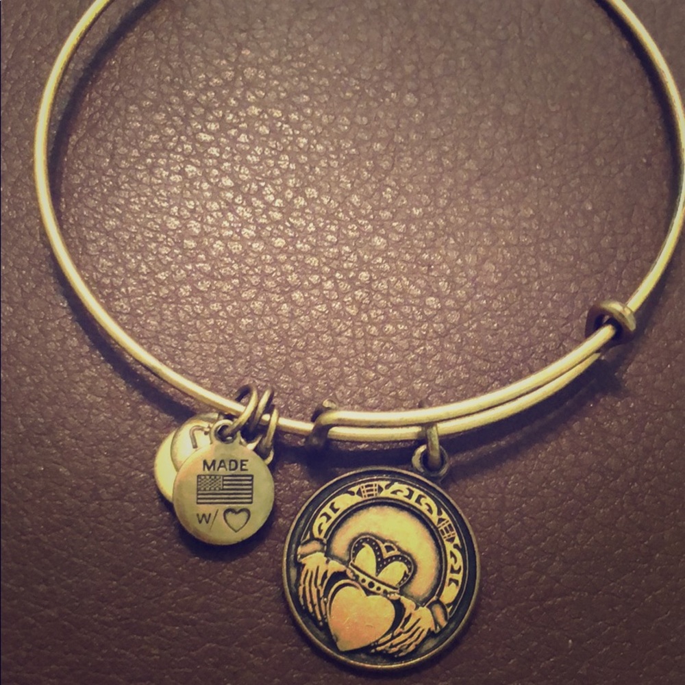 Alex and Ani Claddagh Bangle Bracelet